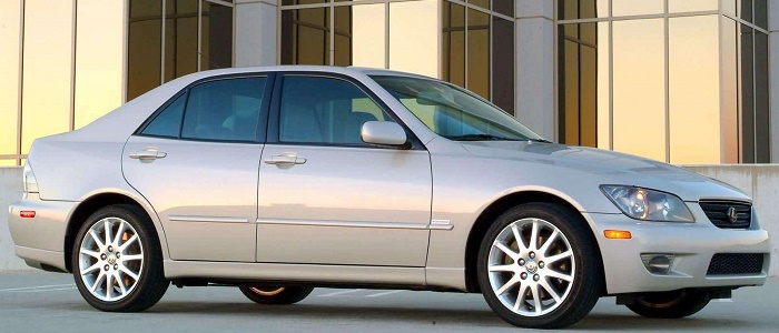 Neopravdano zapostavljen: Lexus IS200