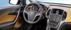 2012 Opel Astra (unutrašnjost)